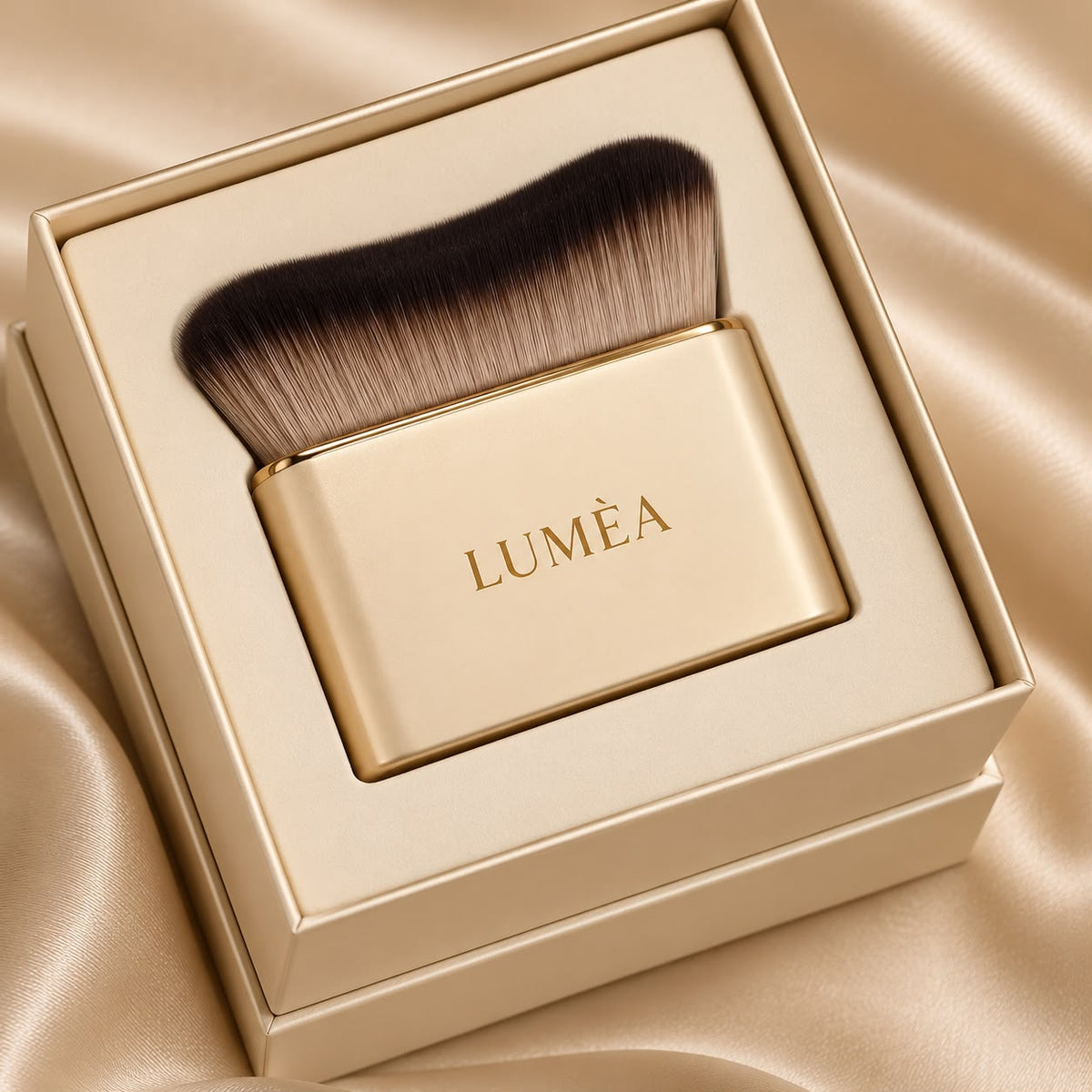 LUMÈA Signature Brush