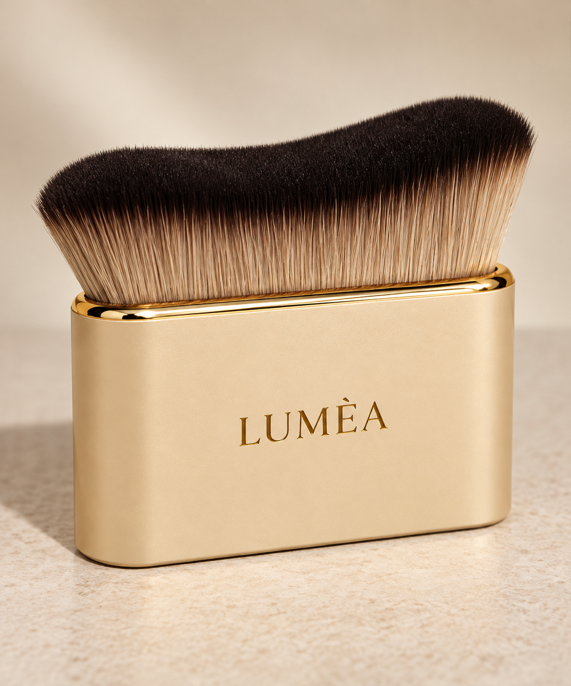 LUMÈA Signature Brush